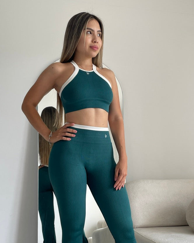 Set Silvana - color Verde Esmeralda - LP Activewear