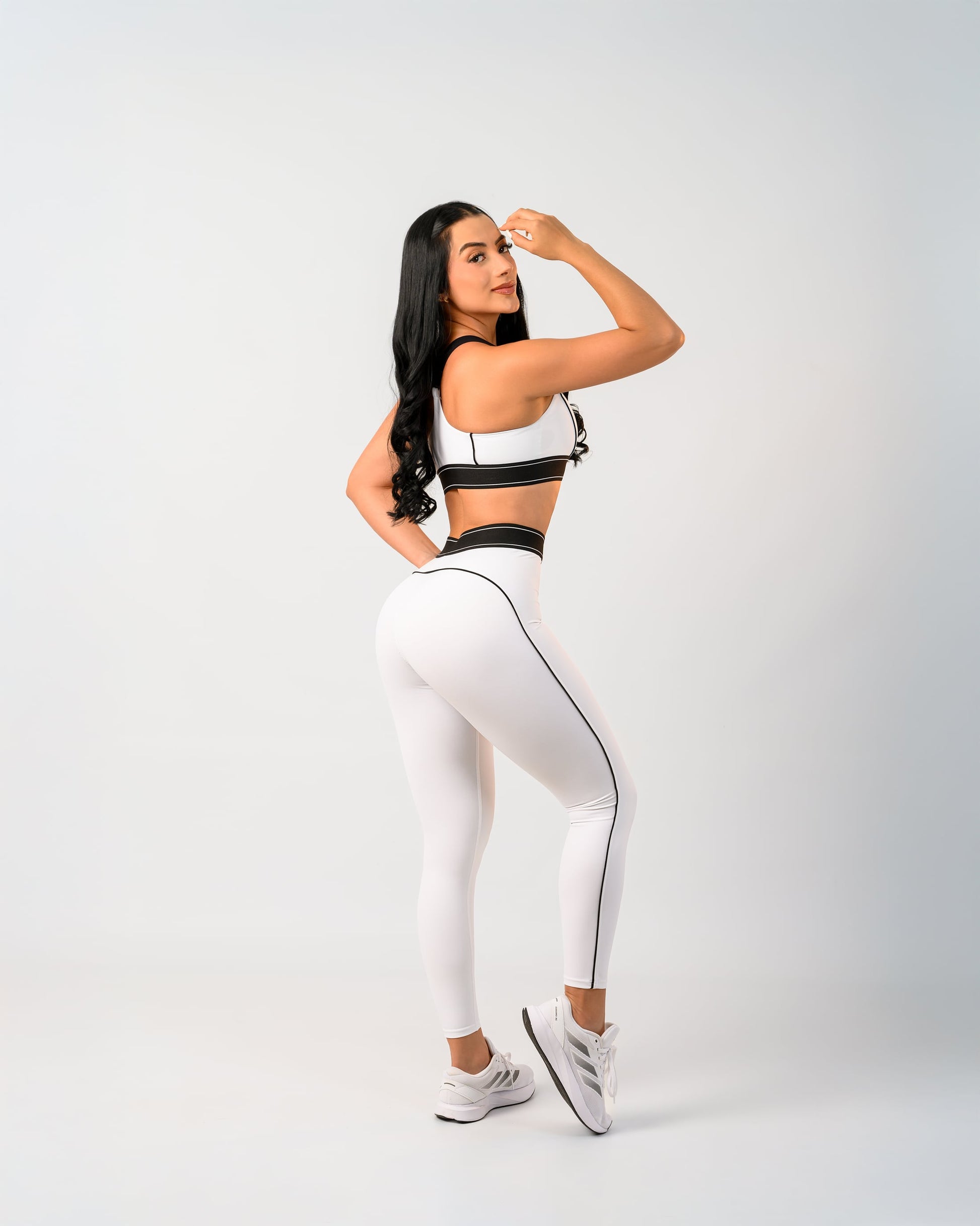 Set Elite - color Blanco - vista 1 - LP Activewear