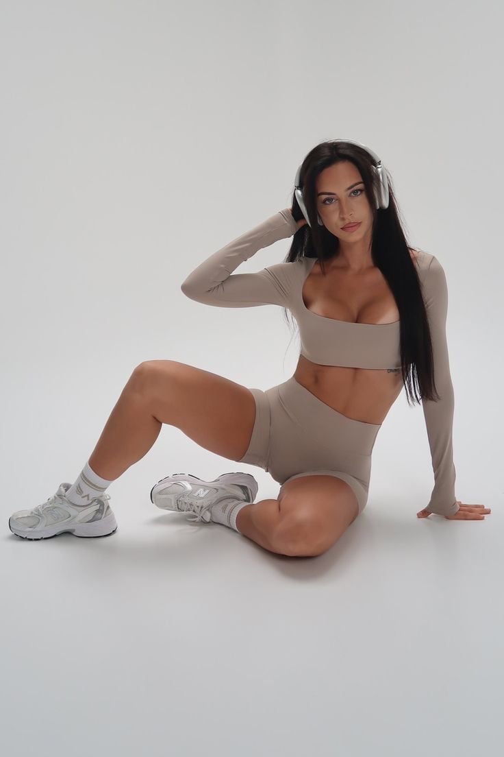 Set Elegance - color Arena - vista 1 - LP Activewear