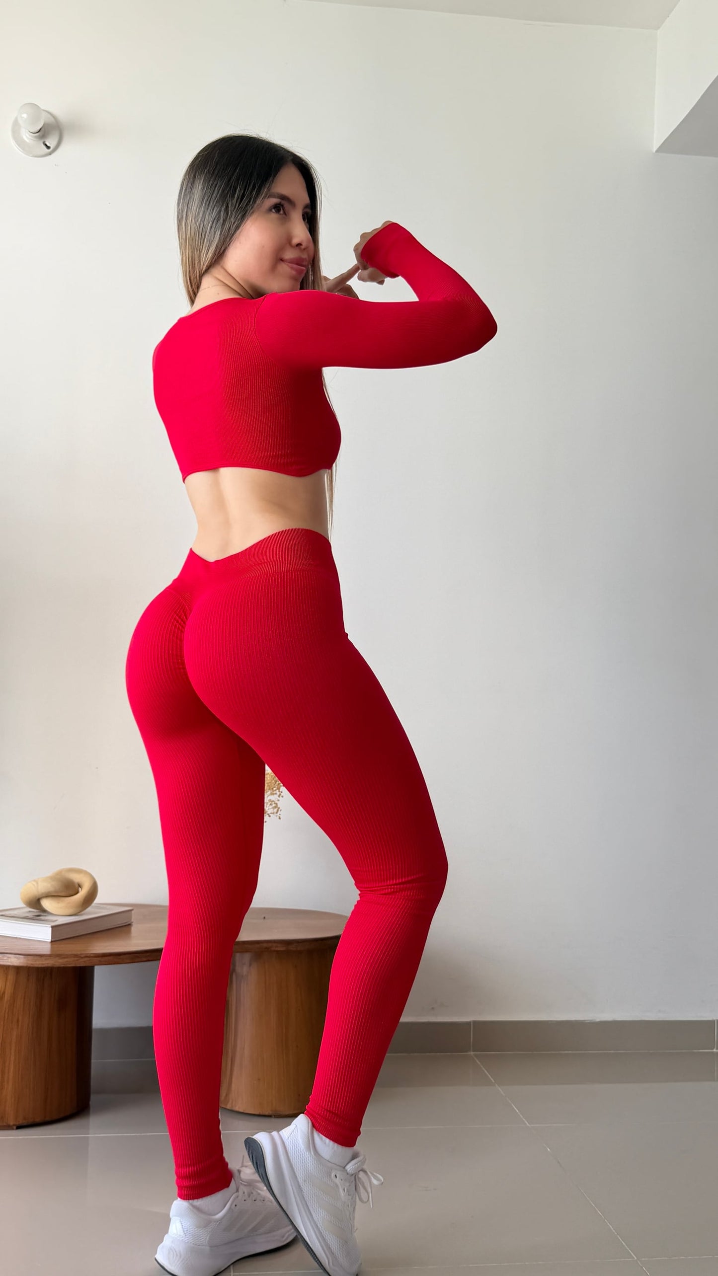 Set Alma - color Rojo - vista 1 - LP Activewear