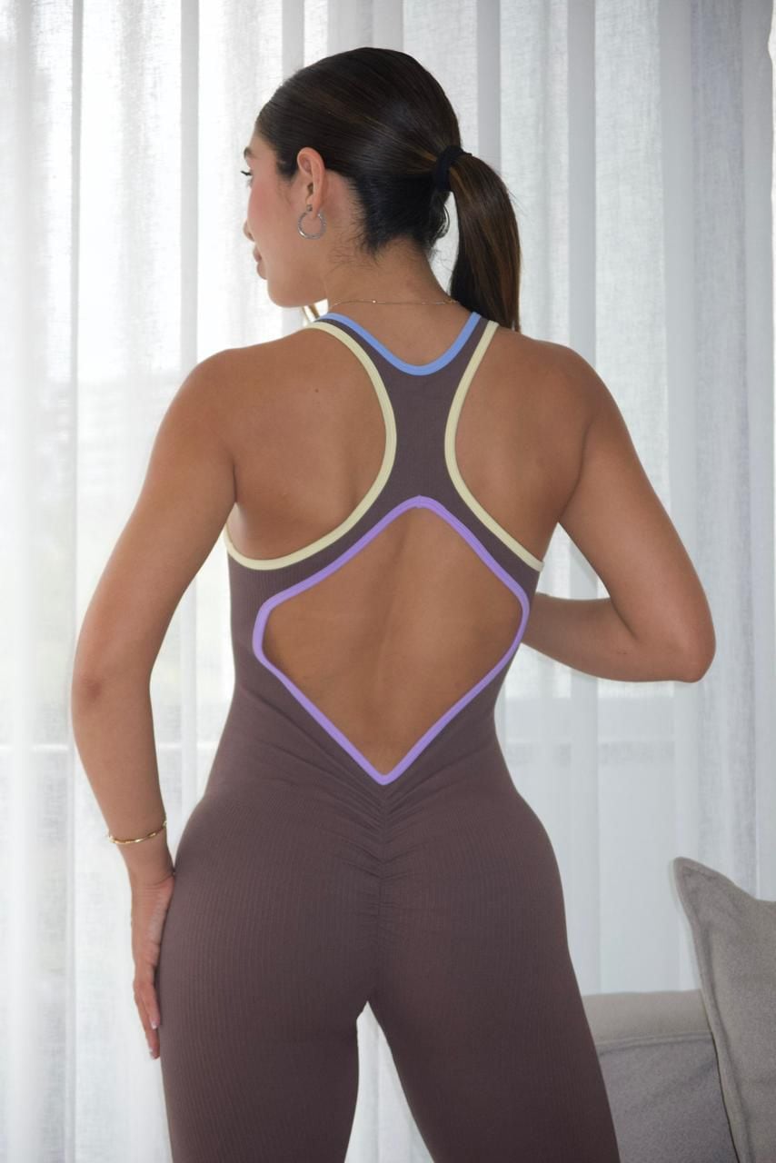 Enterizo FitBell - color Café - largo - vista 2 - LP Activewear