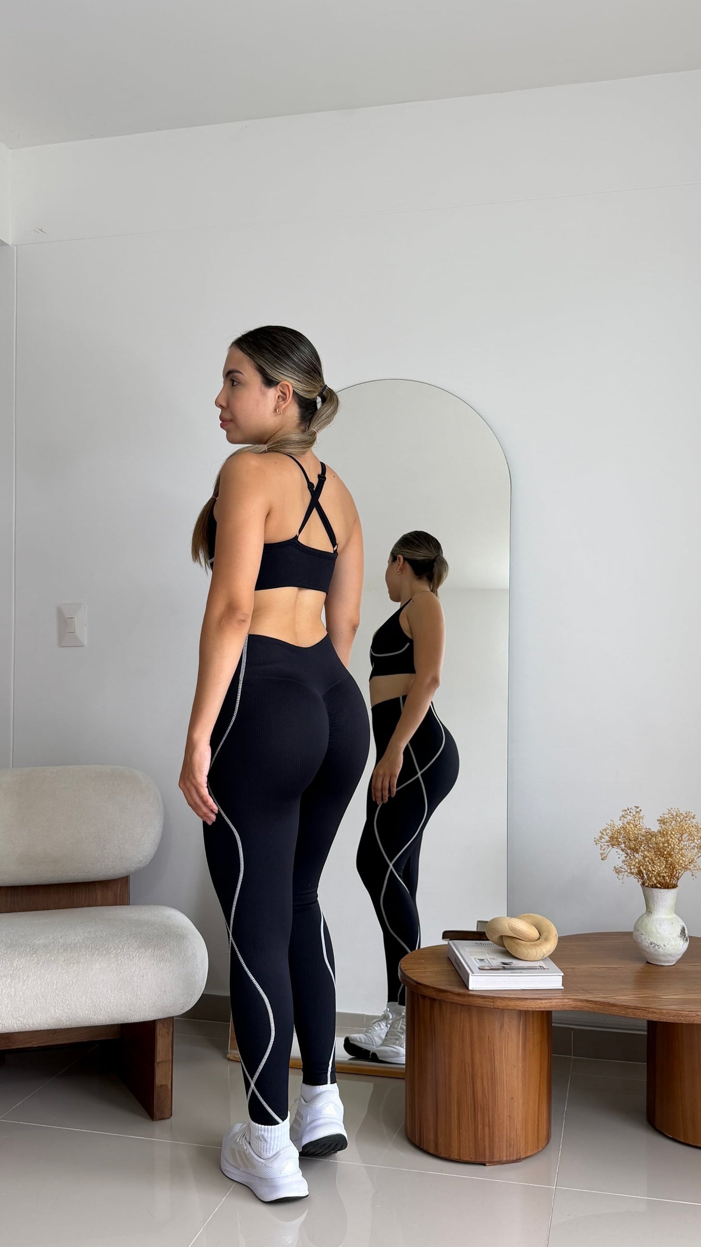 Set Melanie - color Negro - vista 3 - LP Activewear